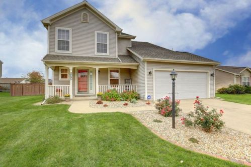 3205 Edward Hoffman Dr, Champaign, IL 61822-8018