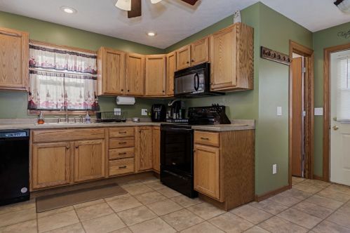 828 Washington St, Swygert IL  61764-2138 exterior