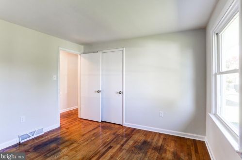 86 Victoria Ln, Lancaster PA  exterior