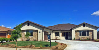 1008 Coconut Ln, Ripon, CA 95366-2583