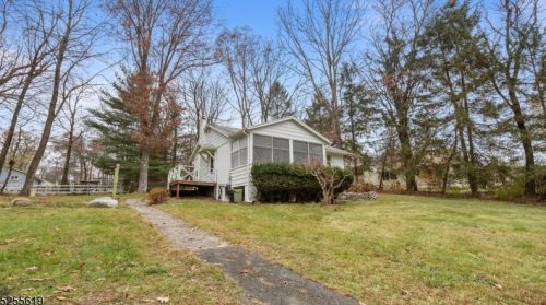 273 Fairview Ave, Fredon, NJ 07860-6884