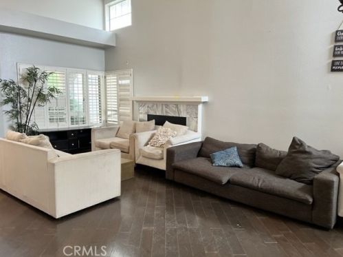 1001 Mountvale Ct, Anaheim CA  92808-2108 exterior