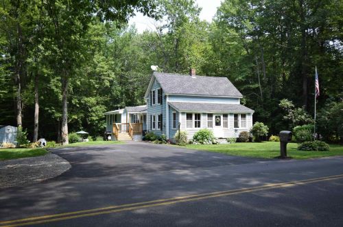 49 Henderson Rd, Laconia, NH 03249-7572