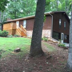103 Pine Knob Cir, Scruggs, VA 24121-2608