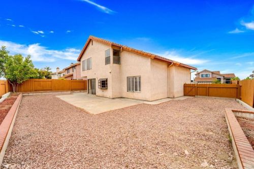 1075 Paseo La Cresta, Chula Vista CA  91910-6731 exterior