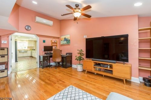 141 Glenside Ave, Scotch Plains NJ  07076-1528 exterior
