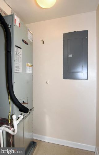 15301 Beaverbrook Ct, Silver Spring MD 20906-1385 exterior