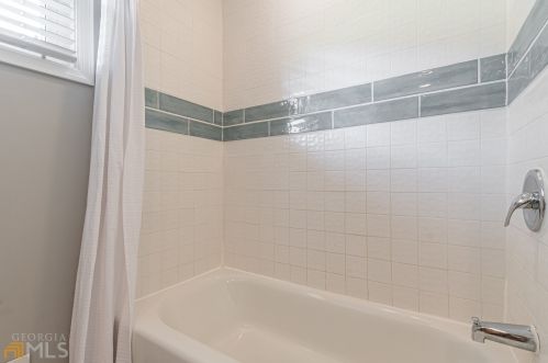 2031 Abby Ln, Atlanta GA  30345-3514 exterior