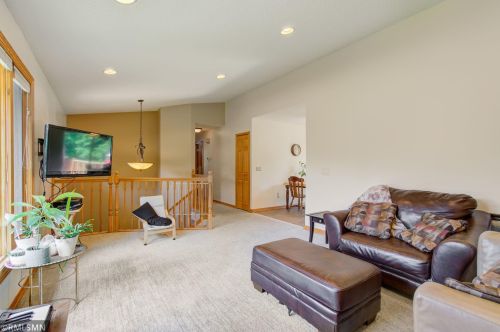 151 Dennison Ave, Saint Paul MN  55126-6237 exterior