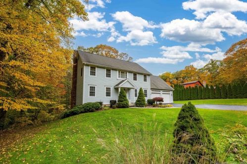 9 Serafin Ter, East Hampton, CT 06424-1706