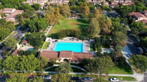 88 Dovetail, Irvine CA  92603-4202 exterior