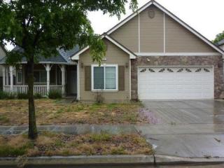 395 Beech Ave, Navelencia, CA 93654-7010