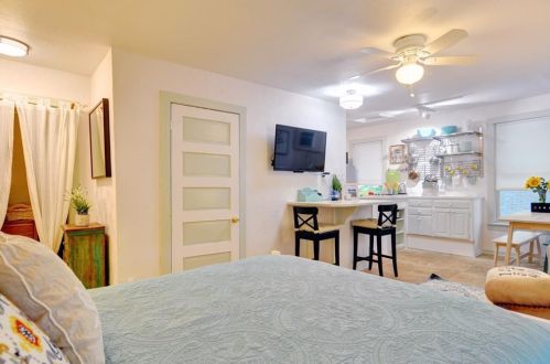 1614 Fairmount Ave, Fort Worth TX  76104-4236 exterior