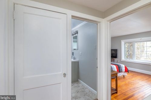 15 Delaware Ave, Trenton NJ  08628-2002 exterior