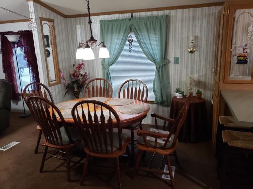 10 Emerald Ridge Rd, Unity, NH 03773-1944