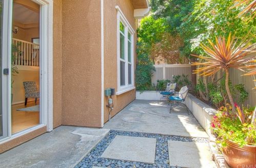 2889 Plaza Del Amo, Torrance CA  90503-7377 exterior