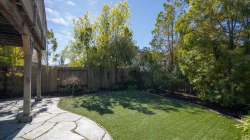 73 Brentwood Dr, San Rafael, CA 94901-1455