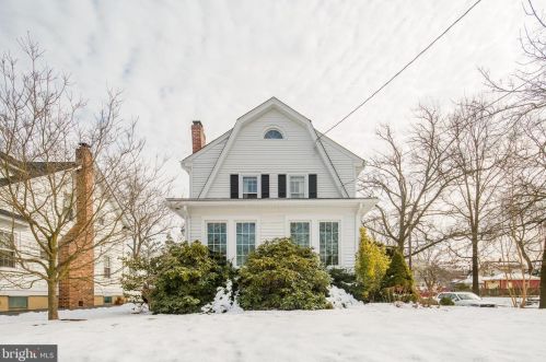 100 Strawbridge Ave, Camden NJ 08108-1806 exterior