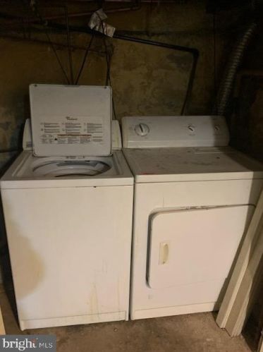 1432 12 St, Philadelphia PA 19147-4937 exterior