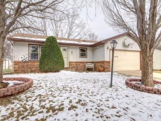 2506 Worcester Dr, Champaign, IL 61821-5319
