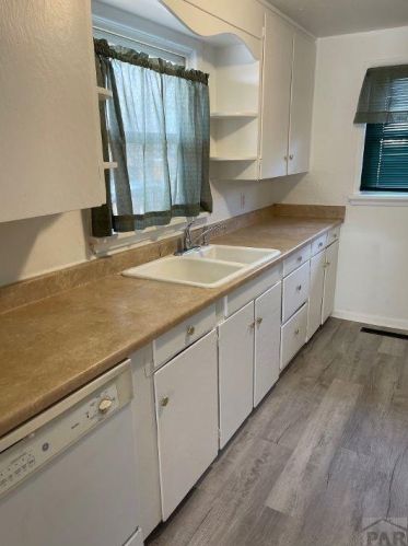 907 11th St, Pueblo, CO 81003-2032