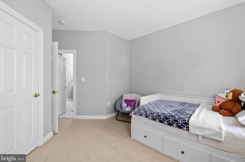 7305 Laurel Creek Ct, Springfield VA  22150-4912 exterior