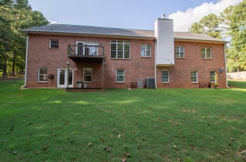 160 Abbey Hill Rd, Suwanee, GA 30024-1976