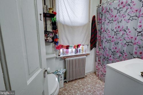 404 Ross St, Lancaster PA  17602-1944 exterior