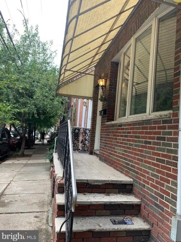 1424 13th St, Philadelphia, PA 19147-4918