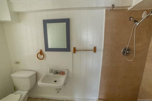 808 Makaleka Ave, Honolulu HI  96816-6033 exterior