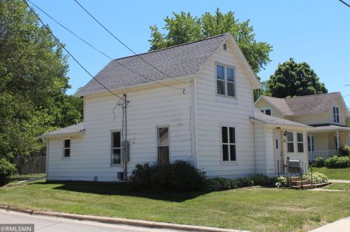 28 Burr Oak Ave, Cummingsville, MN 55923-1124