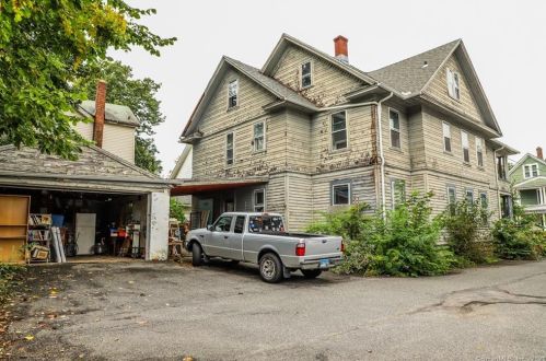 58 Pearl St, Torrington, CT 06790-5228