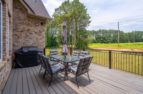 2548 Westchester Way, Conyers GA  30013-2475 exterior