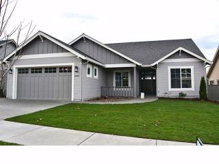4040 Crystal Springs Dr, Medford, OR 97504