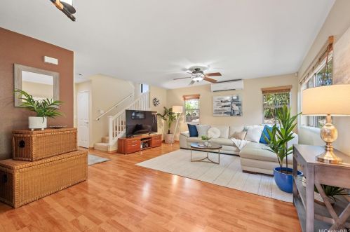 95-1050 Melekomo St, Mililani, HI 96789