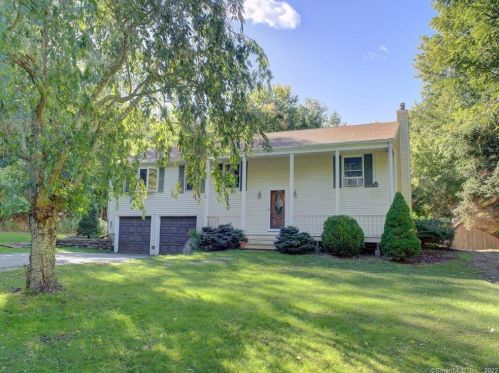 249 Avery Hill Rd, Gales Ferry, CT 06339-1013