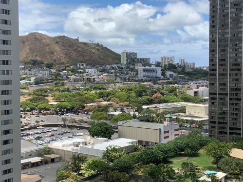 60 Beretania St, Honolulu HI  96817-4752 exterior