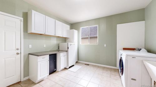 7232 Oak Hl, Aurora CO 80016-2061 exterior