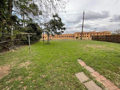 1025 Richard Dr, Garland TX 75040-7464 exterior