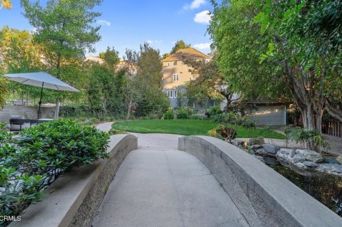 1637 Vly Vw Rd, Glendale CA  91202-1330 exterior