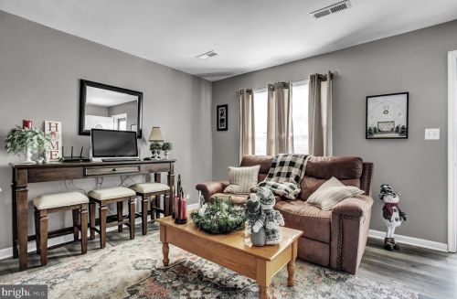 2912 Rainbow Rd, York, PA 17315-4566