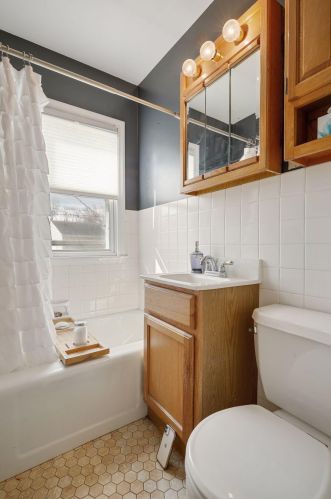 2710 2nd Ave, Saint Paul MN  55109-3320 exterior