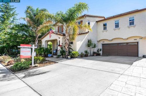 216 Yellow Rose Cir, Oakley, CA 94561-2294