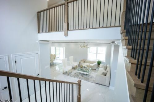 37 Overlook Ave, Paterson, NJ 07504-1046