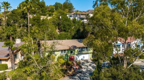 2921 Graceland Way, Glendale CA 91206-1332 exterior