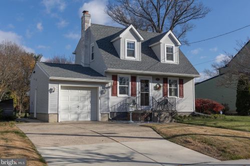 303 Hopkins Rd, Tavistock, NJ 08033-3025
