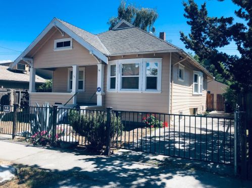 34 Maple St, Stockton, CA 95204-5814