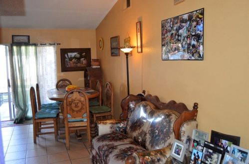 10559 Maple Ave, Bloomington, CA 92316-2615