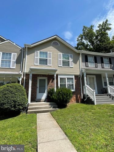 14004 Golden Ct, Woodbridge, VA 22193-2435