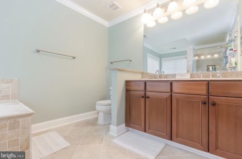 169 Colonial Dr, Charles Town WV 25414-4920 exterior